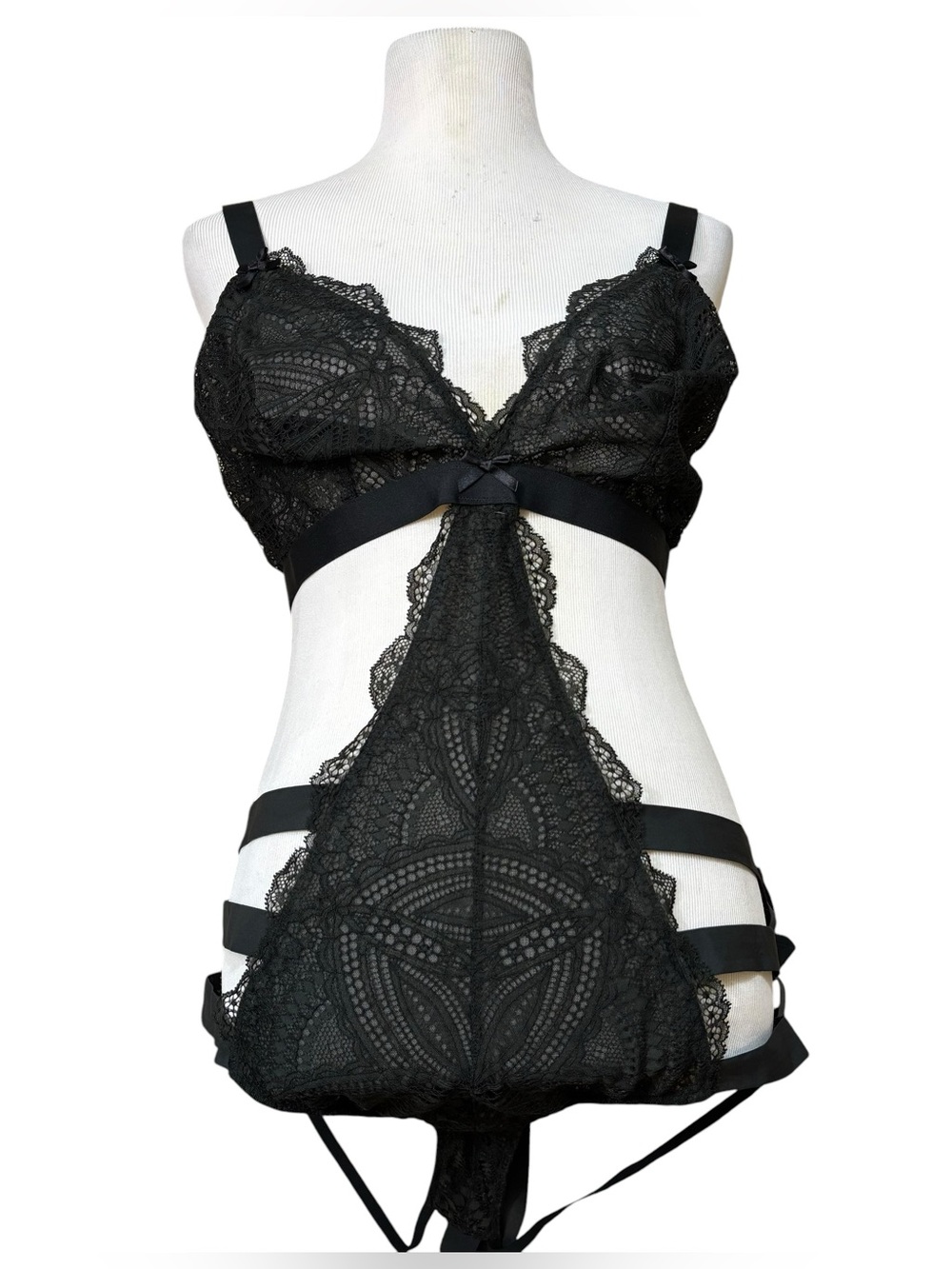 Ladies Cacique Black Lace Body Suit Size 22/24